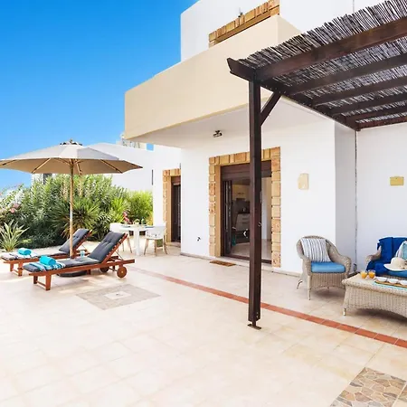 Petalouda By * Kalathos