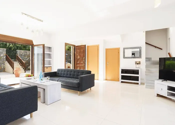 Petalouda By Vilă *