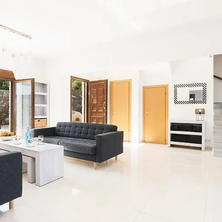 Petalouda By فيلة *